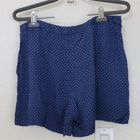 Elizabeth and James Willie Satin shorts sz 2 - Picture 2 of 4